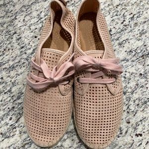 Universal Thread Women’s Size 10